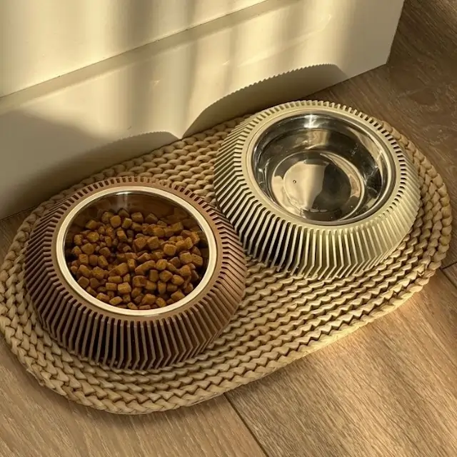 Raised Dog Bowl Stand
